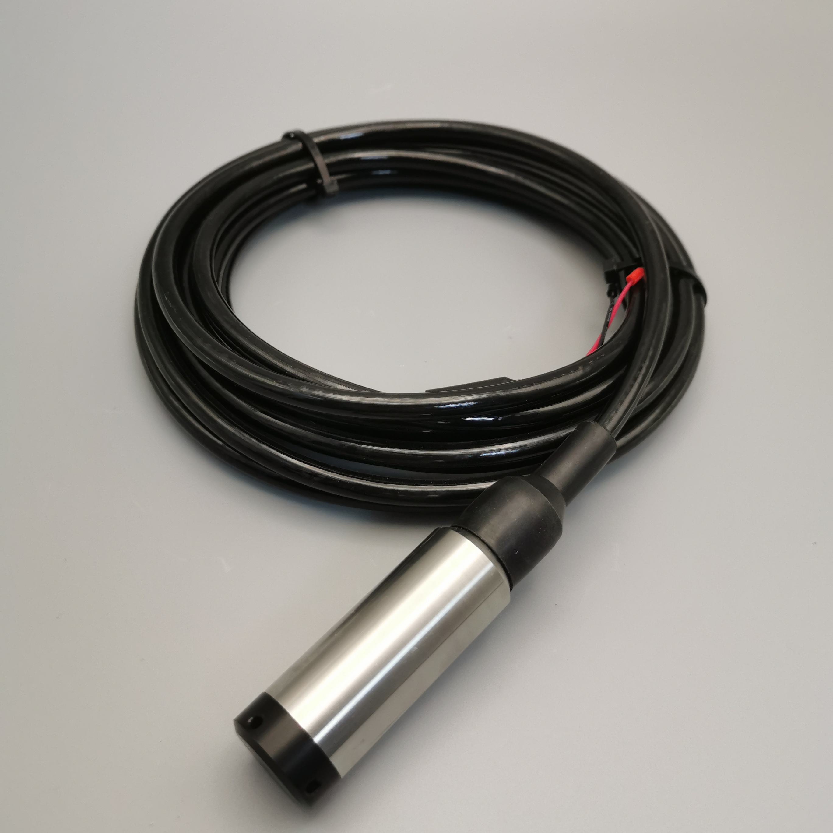 投入式静压液位计